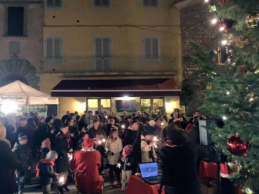 Montone Si Accende La Magia Del Natale Tra Musica E Presepi Da