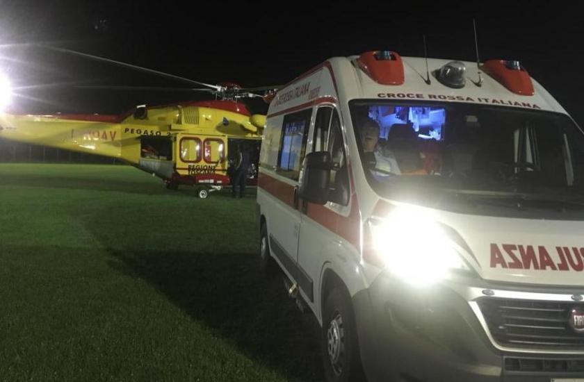 Inseguimento Nella Notte A San Giovanni Valdarno Si Ribalta L Auto Dei Carabinieri Saturno